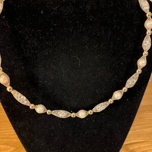 Golden mesh covered choker with faux pearls n crystals held together w/gold bead